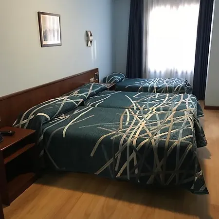 Hotel Gijon 3* خيخون