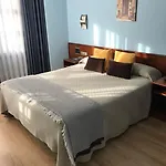 Hotel Gijon فندق