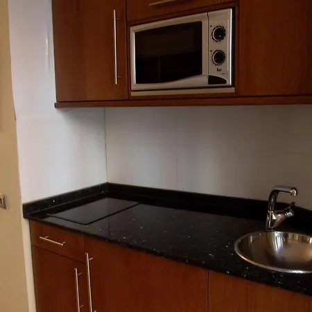 Hotel Gijon 호텔 기욘