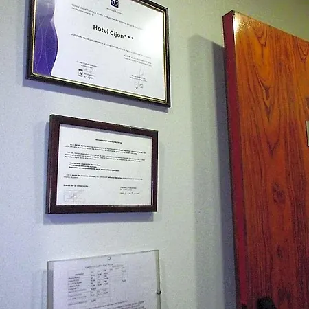 Hotel Hotel Gijon 3*