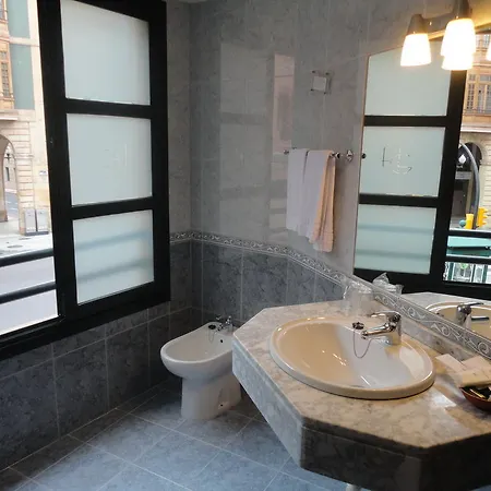 호텔 Hotel Gijon 기욘