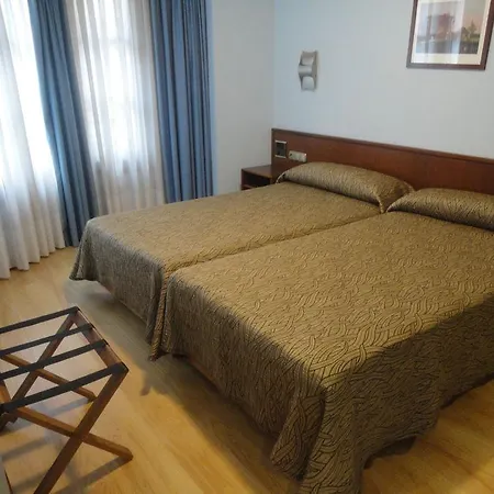 Hotel Gijon 3* 기욘