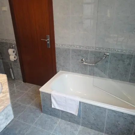 Hotel Gijon 기욘