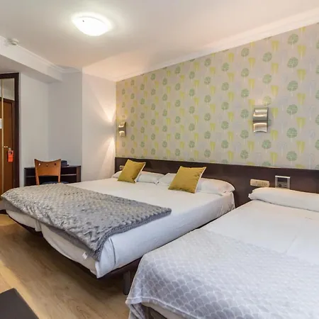 Hotel Gijon 3*