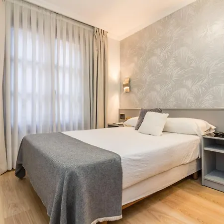 호텔 Hotel Gijon