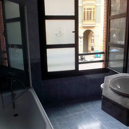 ホテル Hotel Gijon